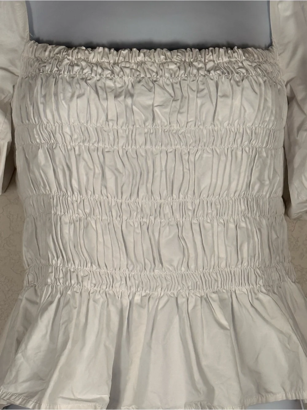 ASTR Women’s SMALL White Smocked Puff Sleeve Peplum Top
